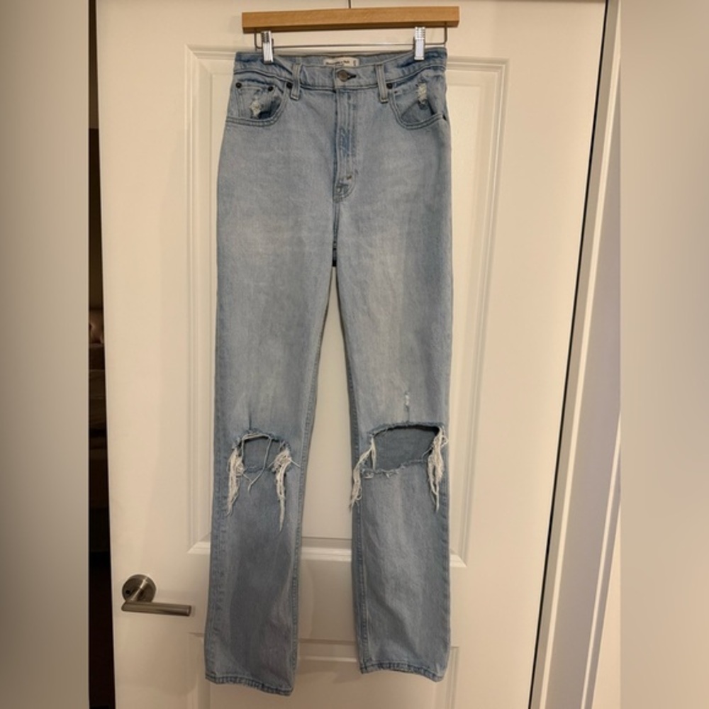 Abercrombie & Fitch Light Blue The 90s Straight Ultra High Rise Ripped Jeans